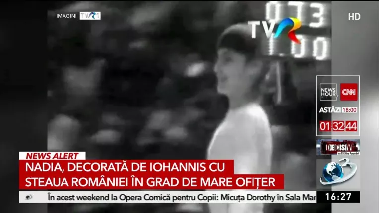 Nadia Comaneci, decorata cu Steaua Romaniei in grad de Mare Ofiter, in ziua in care a implinit 60 de