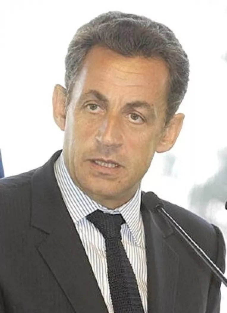 Nicolas Sarkozy si alti membrii ai Guvernului amenintati cu moartea