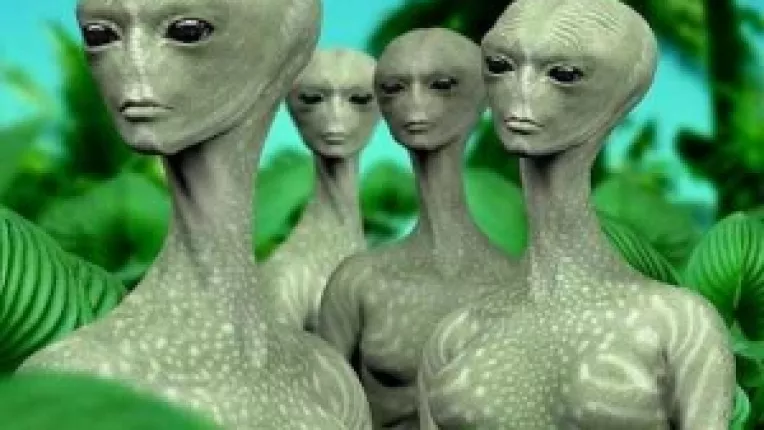 Opiniile celebrului ufolog Nick Pope despre fiinte inteligente in afara Terrei: Dumnezeu este extraterestru (2)