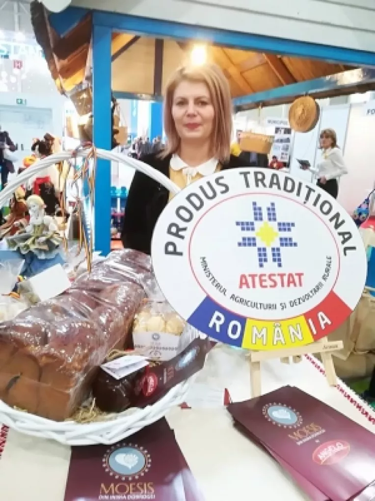 Paula Vals, manager general la S.C. Vals & Angelo S.R.L.: Cofeturi si momente dulci la Targul de Turism