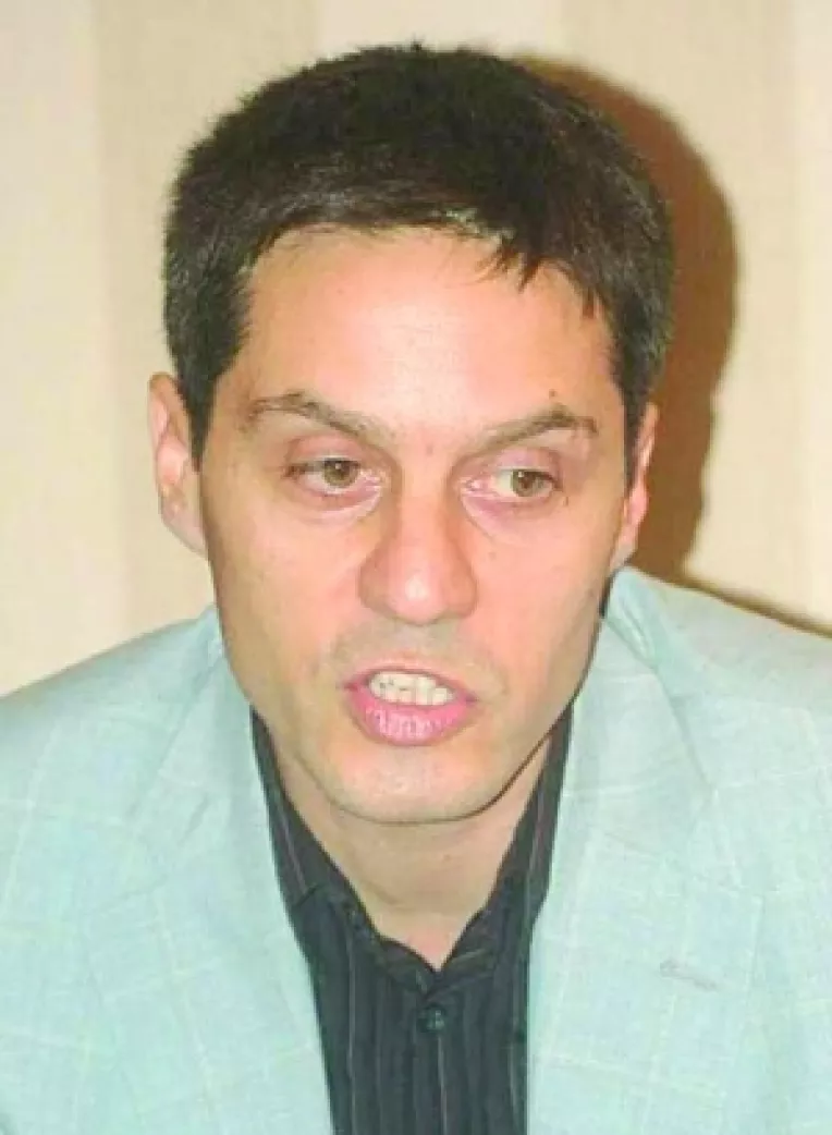 Pentru ca cere o suplimentare la buget, senatorul Alexandru Mazare spune ca seful TVR sufera de "nesimtire"