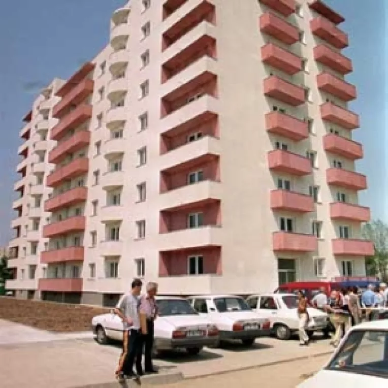 Persoanele cu venituri mici nu pot spera la cumpararea unei locuinte