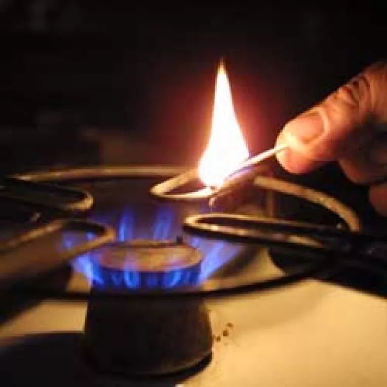 Petrom, ANRGN si distribuitorii, vinovati de majorarea facturii la gaze