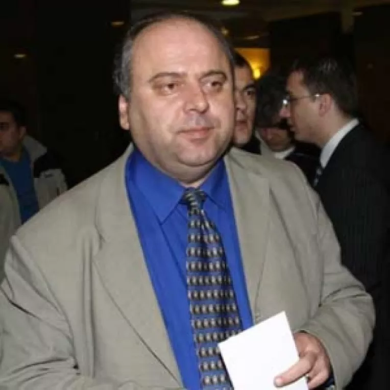 Pinalti merge pe mana "desteptilor" din PLD
