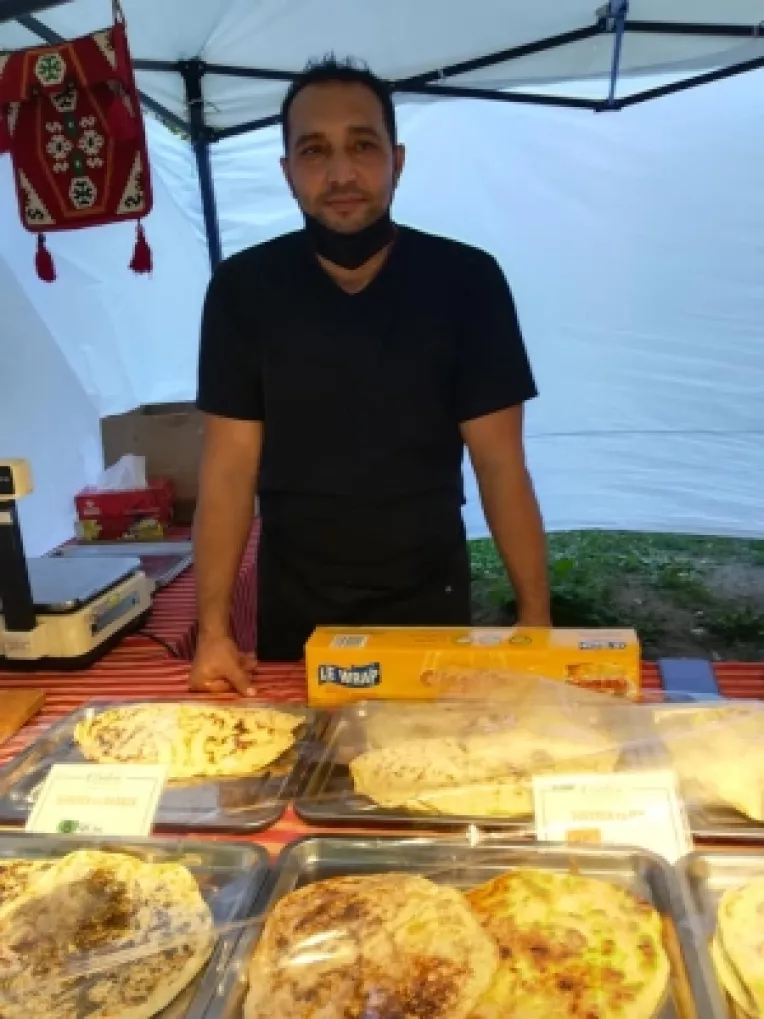 Placinta cu spanac, la standul Delicii traditionale