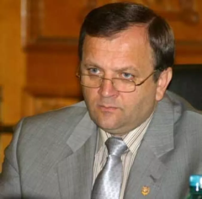 PLD racoleaza in masa taranisti