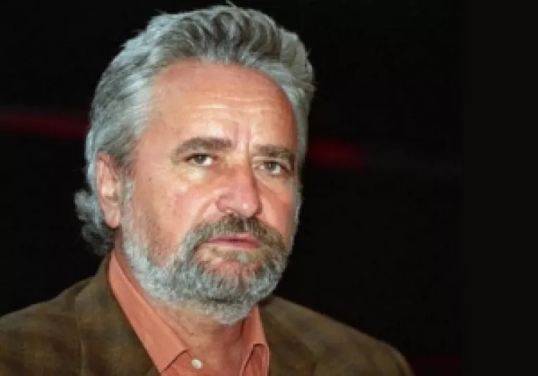 Poporul vrea debarcarea lui Basescu