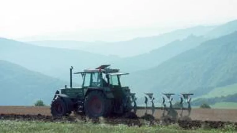 Primele cereri de finantare comunitara vor fi depuse in primavara. Goana dupa fonduri UE