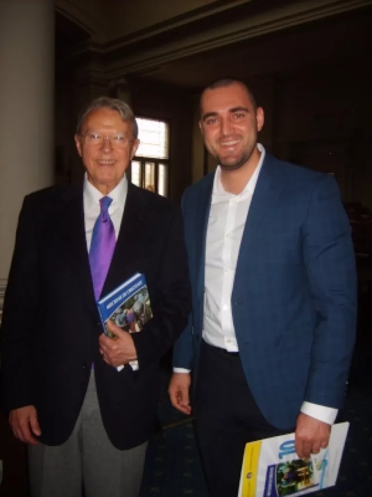 Prof. dr. Nicolae Hancu: "Dietele periculoase ne pacalesc intr-o maniera periculoasa!"