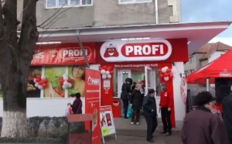Profi isi reia expansiunea accelerata deschizand doua magazine, la Aiud si Craiova