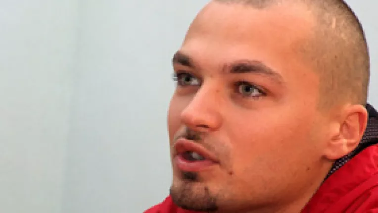 Puya a intrat in politica