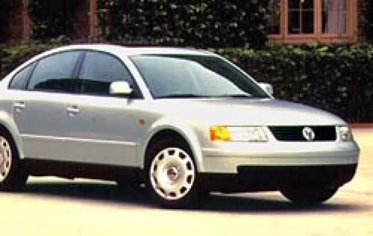 Romanii prefera second-urile "made in Germany"