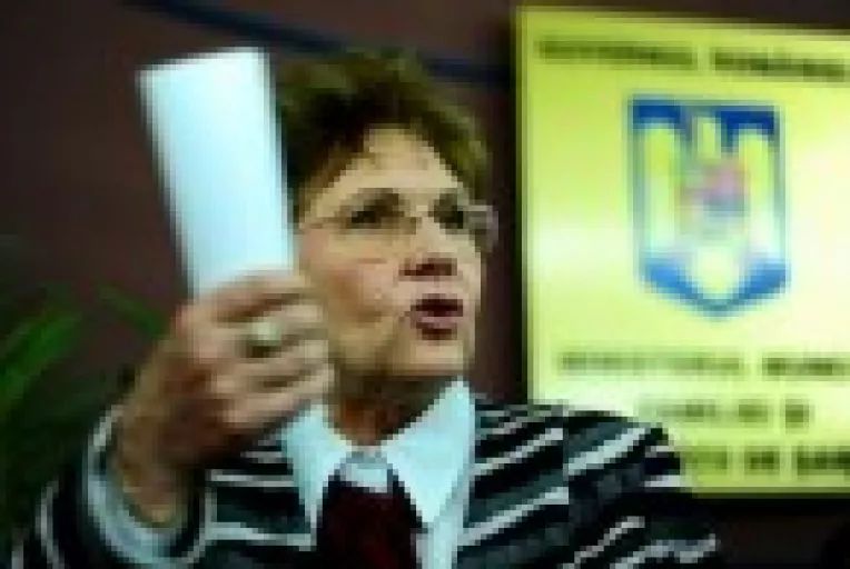 Salvarea Romaniei: Un guvern al opozitiei, format din  femei de calitate si tari de caracter