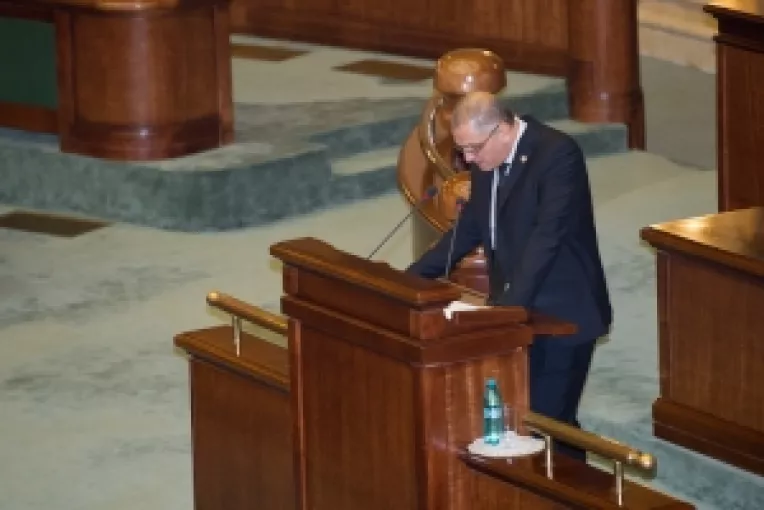 Senatorul Damian Draghici:  Ziua Internationala a Drepturilor Omului - omagiu adus militantului antiapartheid Nelson Mandela