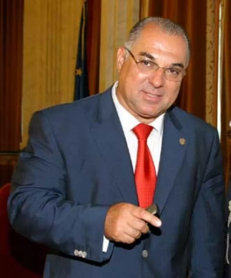 Senatorul PD Marius Marinescu da in vileag colaborarea PD-PSD