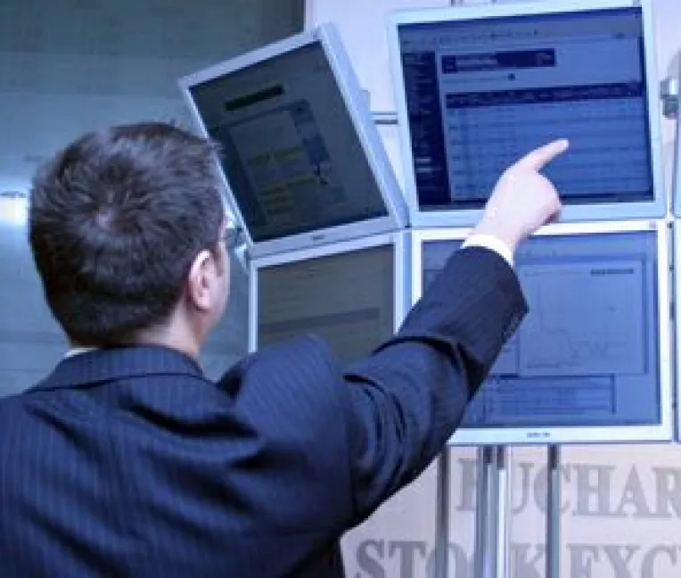 SIF-urile au readus zambetul pe buze la Bursa