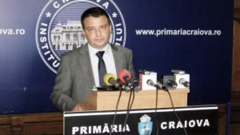 Solomon l-a lasat fara atributii pe "vicele" Dinca