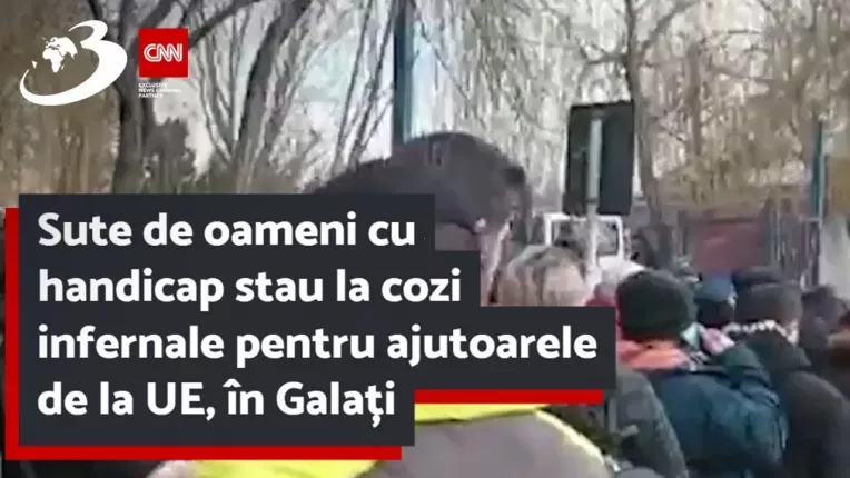 Sute de oameni cu handicap stau la cozi infernale pentru ajutoarele de la UE, in Galati