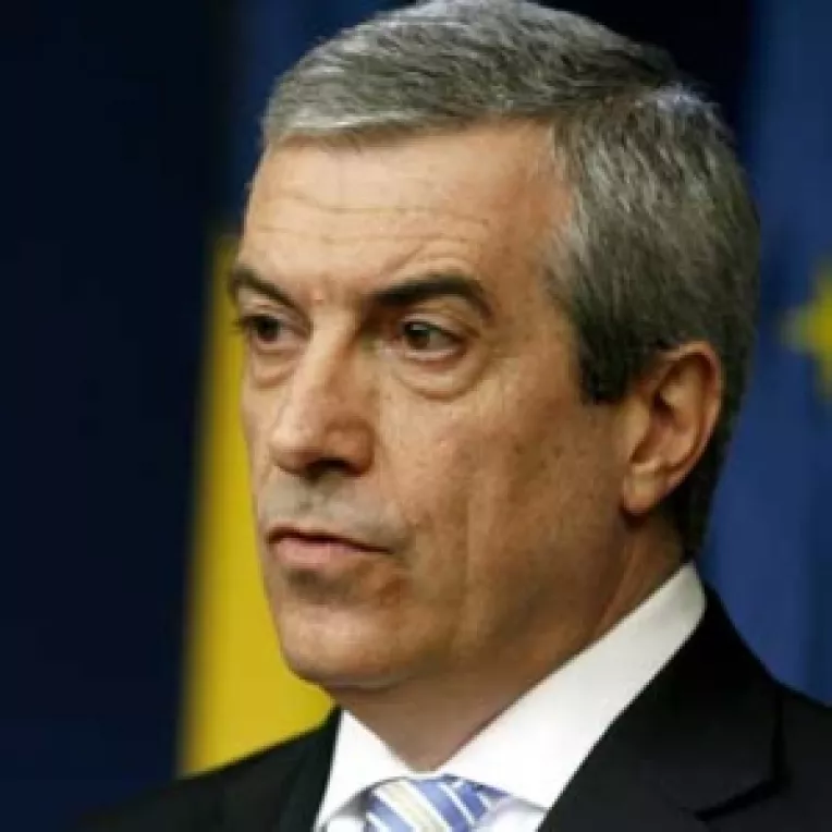 Tariceanu, cel mai agreat lider de partid