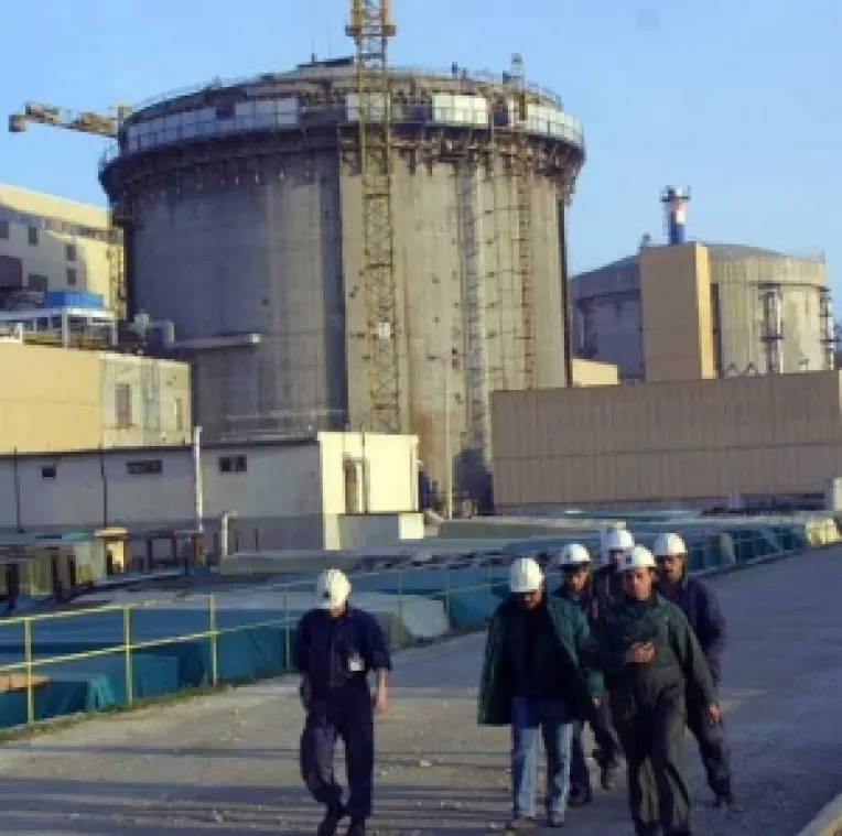 Tariceanu vrea inca o centrala nucleara pentru Romania