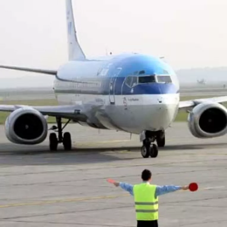 Tarom vrea sa faca curse directe Cluj-Napoca- Londra