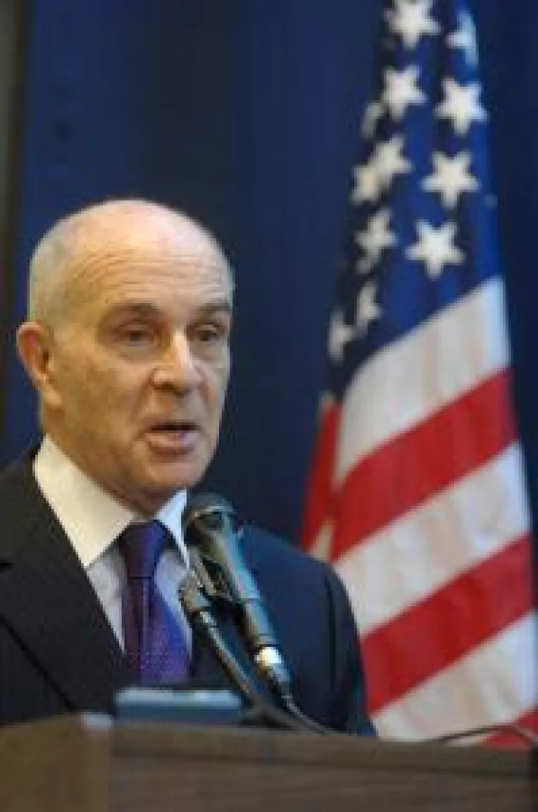 Taubman promoveaza economia romaneasca