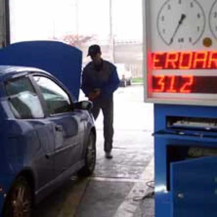 Taxa de inmatriculare moare, dar nu se preda!