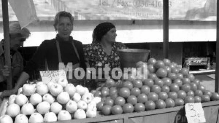 Toamna camarilor goale