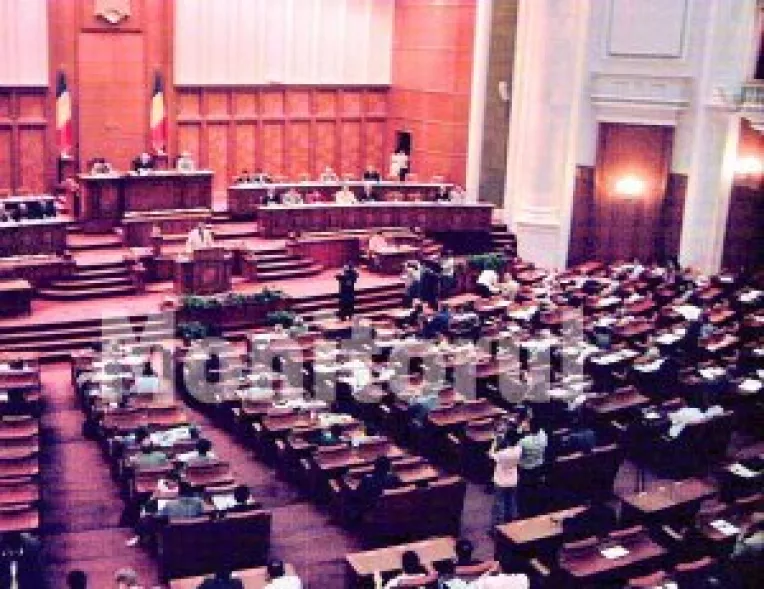 Toti il vor, dar cine sustine uninominalul?