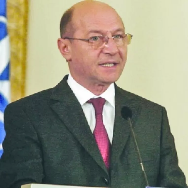 Traian Basescu se va intalni cu Nicolas Sarkozy in Franta