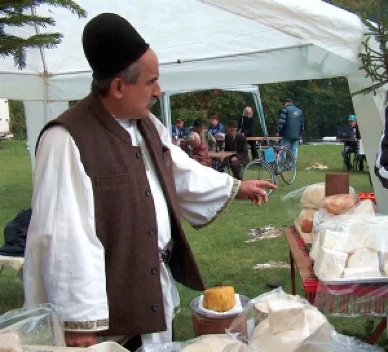 Turisti asteptati in week-end la Bran, la Festivalul Ravasitul Oilor