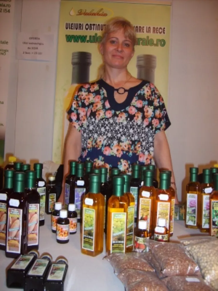 Uleiuri presate la rece, de la Oleomet, la Festivalul de Spiritualitate si Terapii Complementare de la Sala Dalles 
