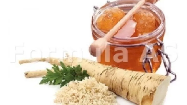 Un sirop din hrean proaspat, miere si lamai este benefic pentru auz, vedere si memorie