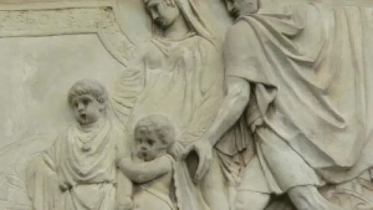 Un vot pentru singura definitie fireasca a casatoriei si a familiei