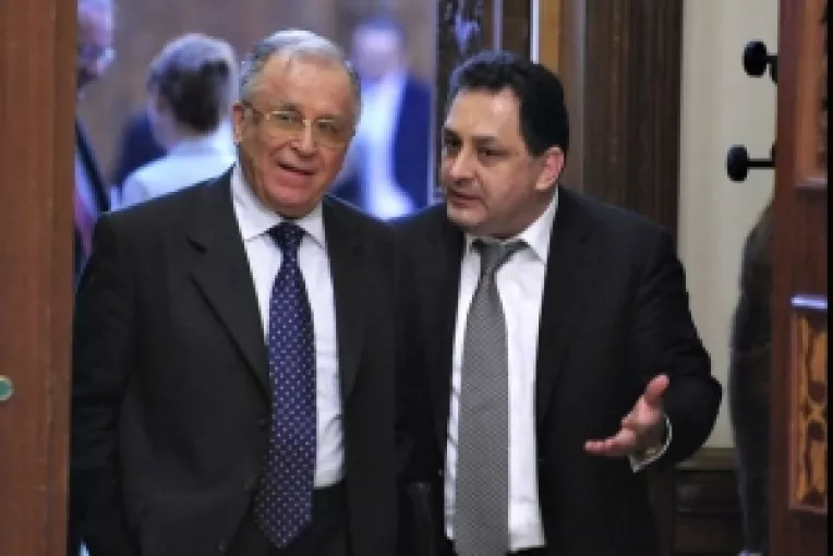 Vanghelie se bucura de increderea si sprijinul lui Ion Iliescu